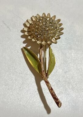 Vintage BSK Sunflower Brooch Pin Gold Tone With Rhinestone Accents 2-1/2”